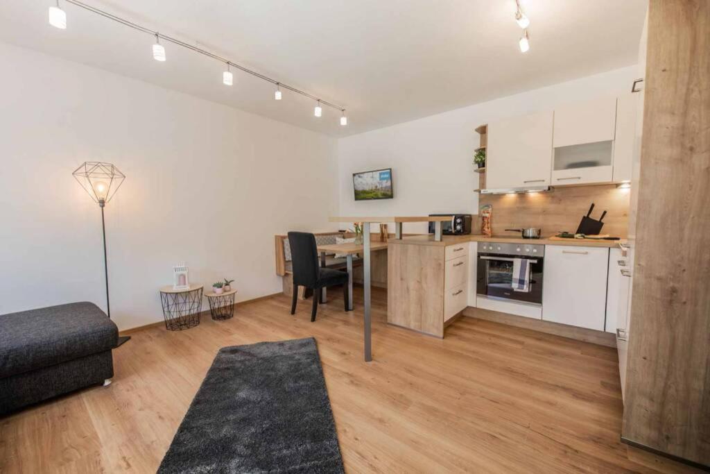 Ferienwohnung Alpenland - Schoenes, Neues Apartment Нойштіфт-ім-Штубайталь Екстер'єр фото