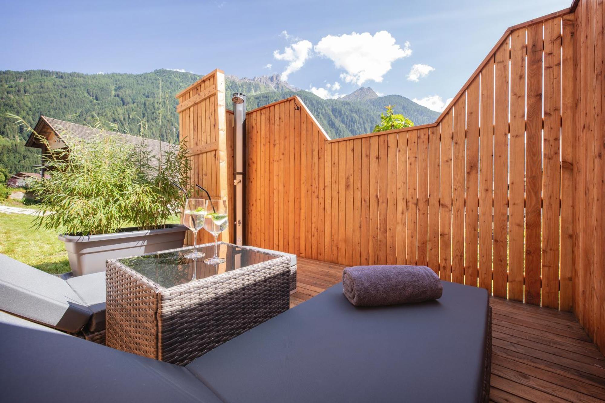 Ferienwohnung Alpenland - Schoenes, Neues Apartment Нойштіфт-ім-Штубайталь Екстер'єр фото
