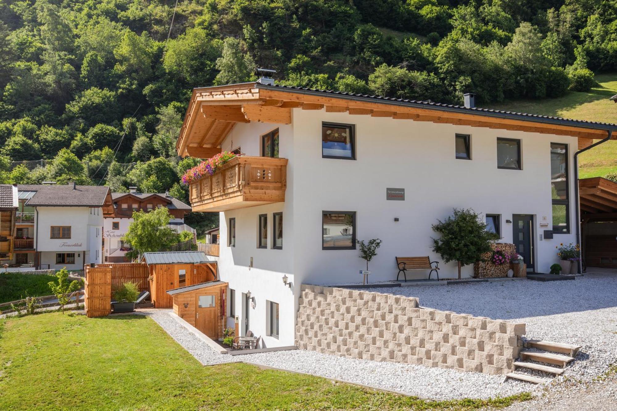 Ferienwohnung Alpenland - Schoenes, Neues Apartment Нойштіфт-ім-Штубайталь Екстер'єр фото